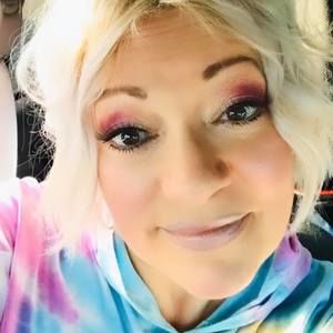 Meet your Posher, Cora-lea